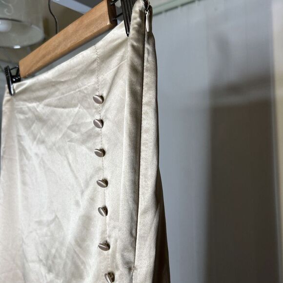Mable Satin Midi Skirt Nude Beige Color Deep Slit Buttons Zip Closure Size M - Picture 6 of 8